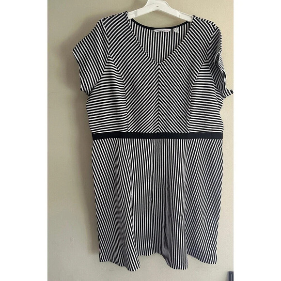 Issac Mizrahi LIVE Women’s Plus Size 1X Striped Dress Work Office - Picture 1 of 7